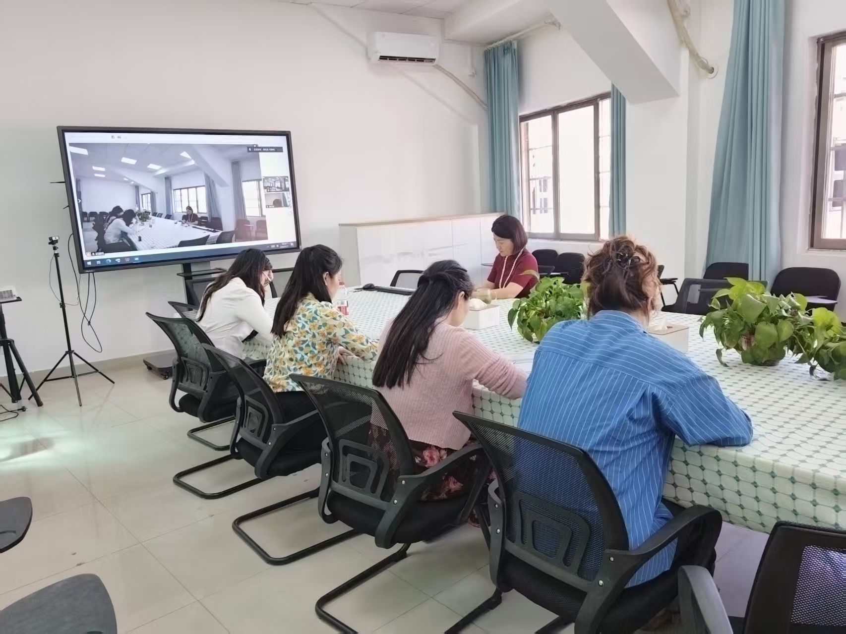 周先进教授应邀作国家级教学成果奖培育专题讲座